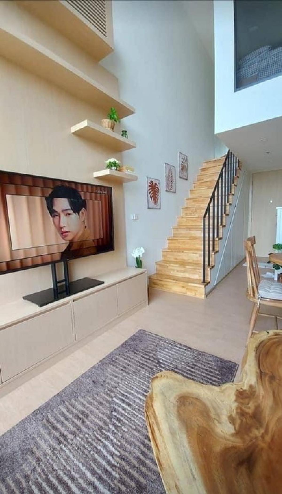 ขายคอนโดสุขุมวิท อโศก ทองหล่อ : ✨ 👍Petfriendly 1 bed Duplex for sale with tenant contract til July 24, available for rent on July as well, unblocked view, fully furnished