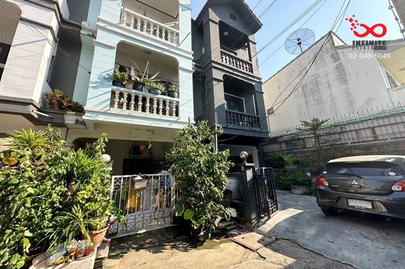 For SaleTownhomeNawamin, Ramindra : 3-story townhouse for sale, Lert Ubon Village, Watcharaphon, Sukhaphiban 5 Road.