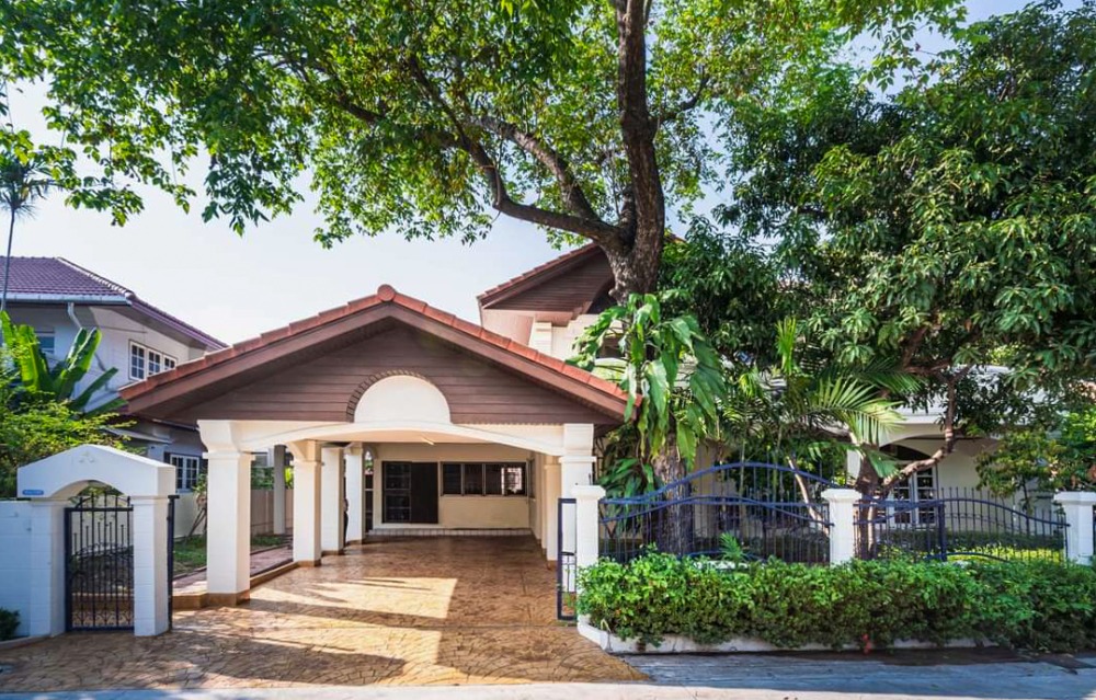 For SaleHouseSeri Thai, Ramkhamhaeng Nida : Single house Preecha Lamphet Ramkhamhaeng 76 / 3 bedrooms (for sale), Preecha Lamphet Ramkhamhaeng 76 / Detached House 3 Bedrooms (FOR SALE) JANG121