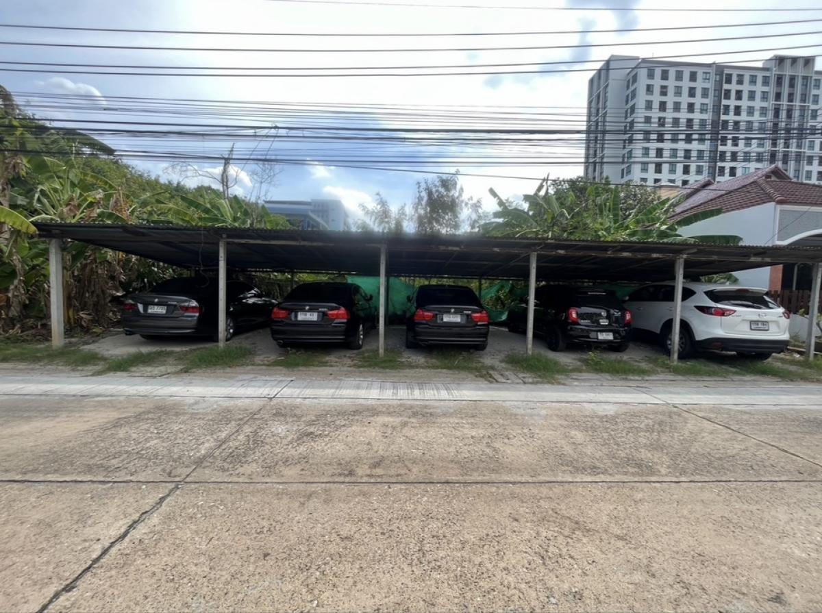 For RentLandKasetsart, Ratchayothin : Land for rent in Kaset Phatthana Village, 200 sq. wah. Land can access from Kasetsart University and  Soi Phahonyothin 45, line : giftist, 0952266996