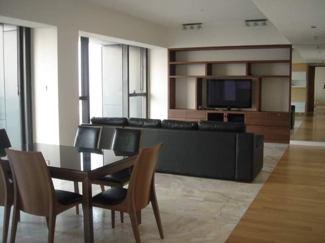 ให้เช่าคอนโดสาทร นราธิวาส : Condo The Met for Rent, near BTS Chong Nonsi and MRT Si Lom