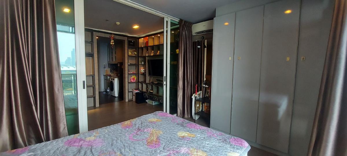 For SaleCondoRama9, Petchburi, RCA : For sale A Space ID Asoke-Rama 9, corner room, very beautiful.  Ready to move in