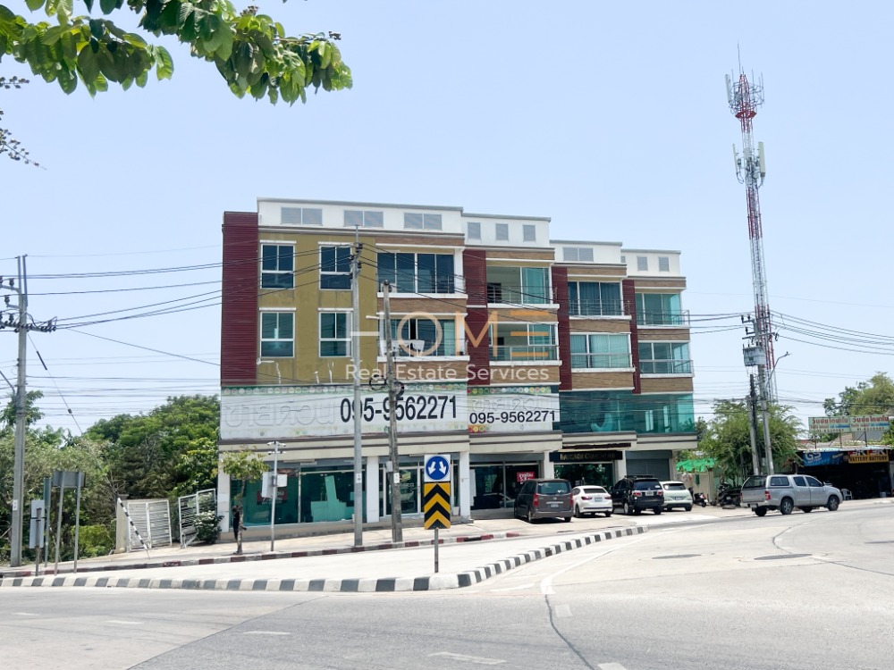 For SaleShophouseLadkrabang, Suwannaphum Airport : Commercial Building Chaloem Prakiat Ratchakan Thi 9 Soi 28 / 4 Storey (FOR SALE) PUY315