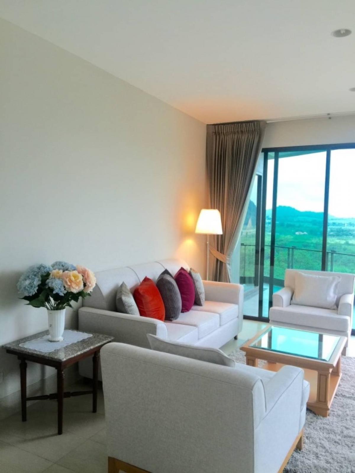 ขายคอนโดปากช่อง เขาใหญ่ : 📢👇Fresh air , ozonic through all the year near Bangkok , Khaoyai is one of the good place to relax yourself from hard work, corner unit with 360’ view of hill