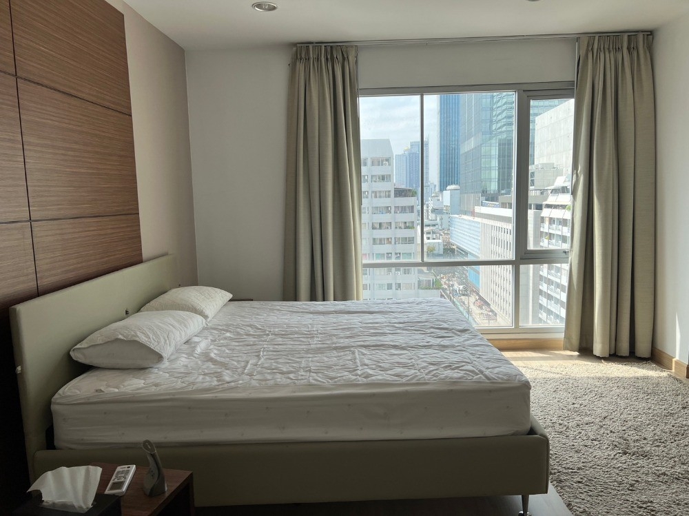 For SaleCondoSilom, Saladaeng, Bangrak : S-SLGT101 Condo for sale, Silom Grand Terrace, 11th floor, size 76 sq m., 1 bedroom, 1 bathroom, 14.42 million, 064-959-8900