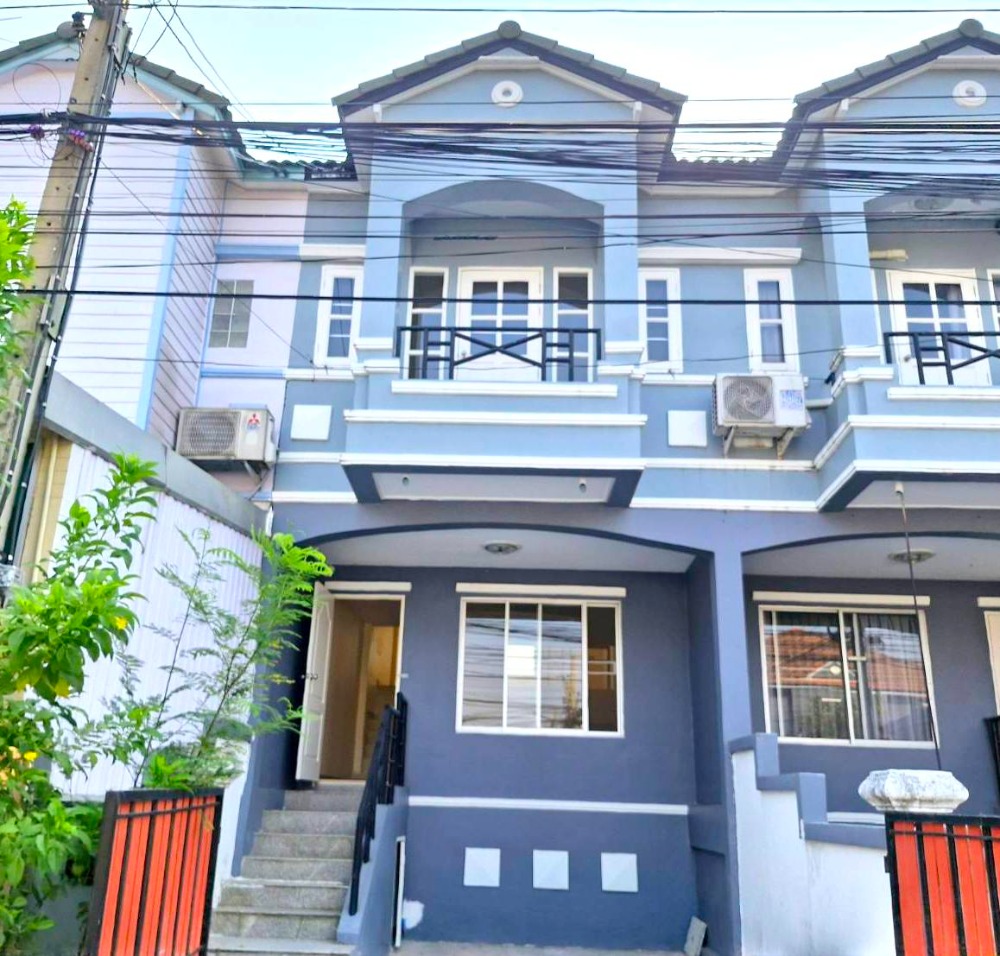 For SaleTownhouseNawamin, Ramindra : Townhouse for sale K.C. Ramintra 5, 2.5 floors, beautiful, newly renovated, Phraya Suren Road 40.