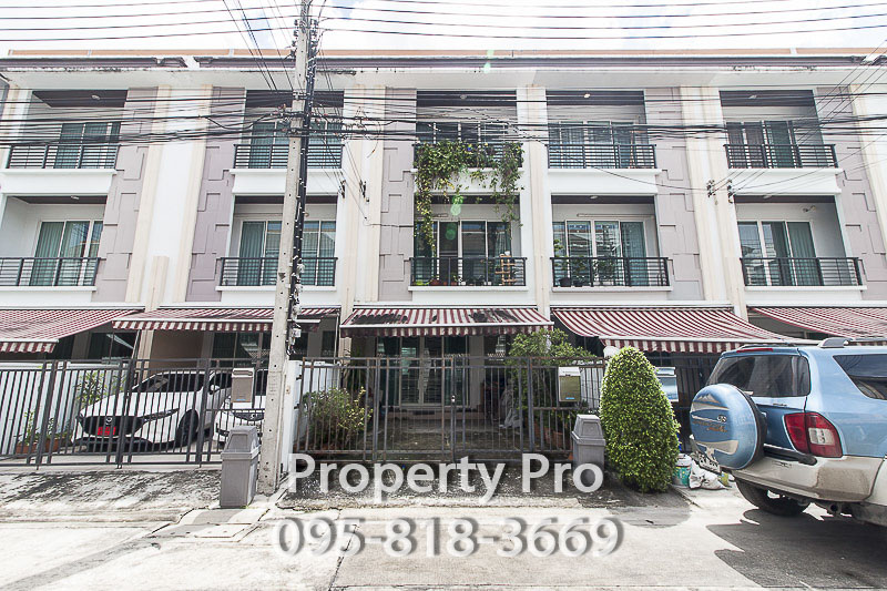 For SaleTownhomeLadprao101, Happy Land, The Mall Bang Kapi : For SALE Baan Klang Muang Ladprao 87, 3 floors, 22 sq wa, 3 bedrooms, 3 bathrooms, Soi Ladprao 87, Near Big C Ladprao and Chalong Rat Expressway. : EL24S-022