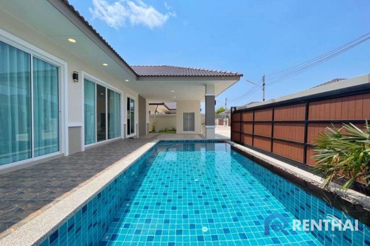 For SaleHousePattaya, Bangsaen, Chonburi : Ready to move in Luxury Pool Villa Pattaya