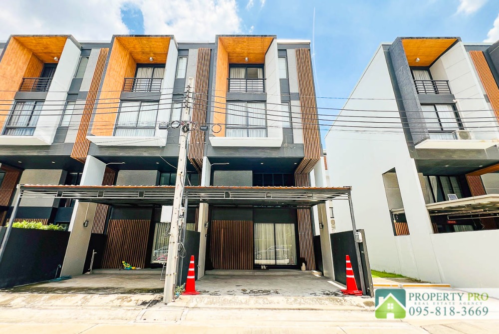 For RentTownhousePattanakan, Srinakarin : MJ24R-008 TownHome for Rent at Shizen Pattanakarn 32, 4 bedroom 22 sqw 220 sqm Fully Furnished Near Onnut, Hua Mak