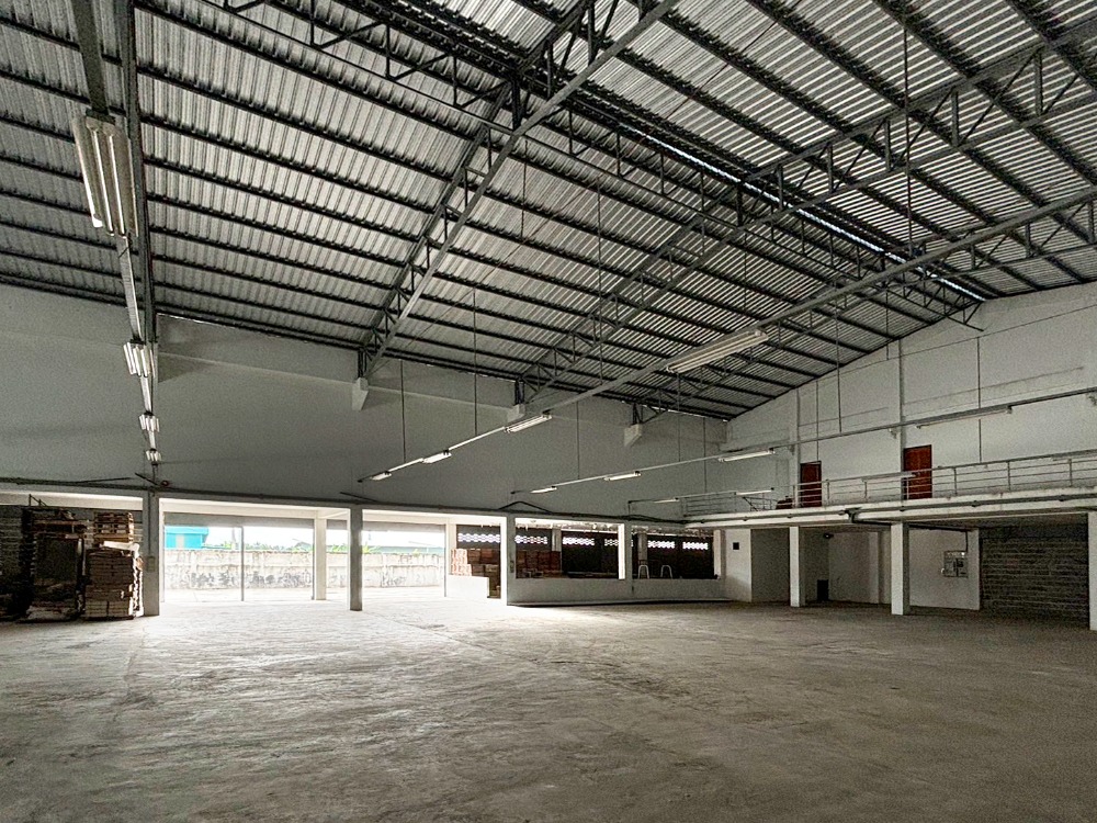 For RentWarehouseRama 2, Bang Khun Thian : Warehouse for rent, area 900 sq m., Anan Ngam Charoen, near Central Rama 2, trailer trucks can enter and exit.