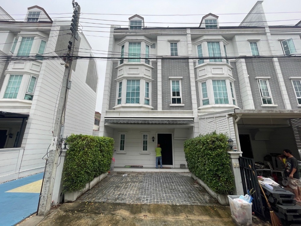 For SaleTownhousePattanakan, Srinakarin : 🚩For Sale🚩3-story Townhome, The Preston Townhome, Near MRT Orange Line and expressway