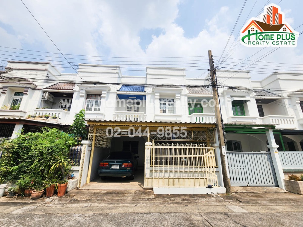 For SaleTownhouseChokchai 4, Ladprao 71, Ladprao 48, : Eua Pracha Village, Chokchai 4 Road, near the Yellow Line Electricity Authority, Chokchai 4 Station.