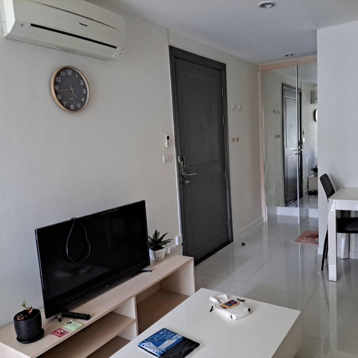 For RentCondoPattanakan, Srinakarin : 📍New 9,000.- Ready to move in, size approximately 39 square meters, 1 bedroom, 1 bathroom, beautiful room, comfortable, complete amenities, including a washing machine. Aunt Maem 0992982923 LineID: 0644740951 Is6/1