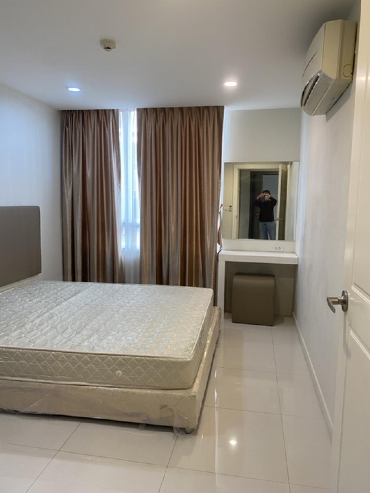 For RentCondoPattanakan, Srinakarin : 📍New 15,000.- Ready At the end of January 68, about 60 square meters, 2 bedrooms, 2 bathrooms. The room is very beautiful, comfortable, full facilities. There is a washing machine too.