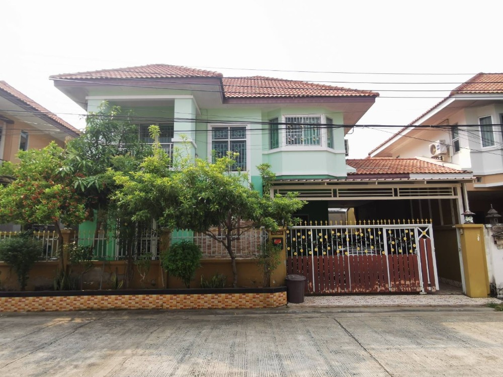 For SaleHouseNonthaburi, Bang Yai, Bangbuathong : For sale cheap, detached semi-detached house, 35 sq m., Imperial Laguna, good condition with furniture, price 2.79 million, if interested contact 098-532-5619.