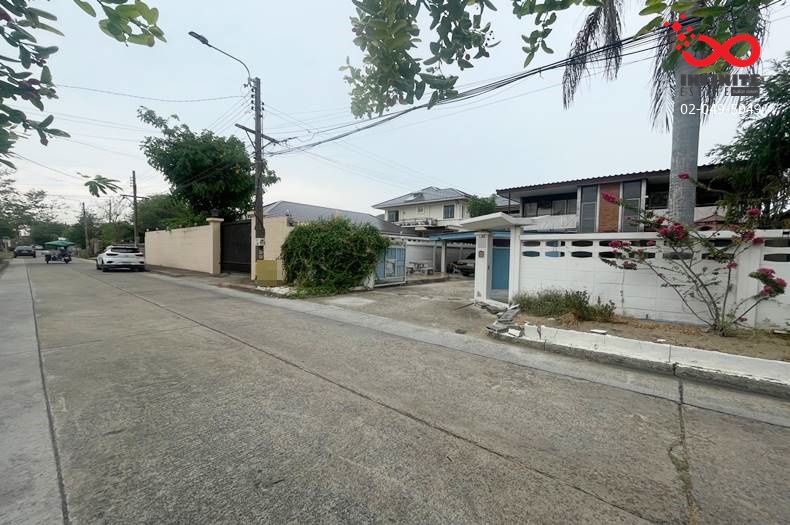 For SaleHouseNonthaburi, Bang Yai, Bangbuathong : 2-story detached house for sale, Prachaniwet Village 2, Soi Prachachuen 58-13, Prachachuen Road.