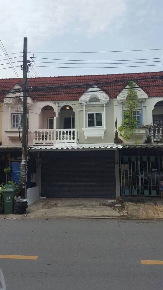 For SaleTownhouseSeri Thai, Ramkhamhaeng Nida : Townhouse, Soi Ramkhamhaeng 68, cheapest, selling at a loss, good location for business, on the main road