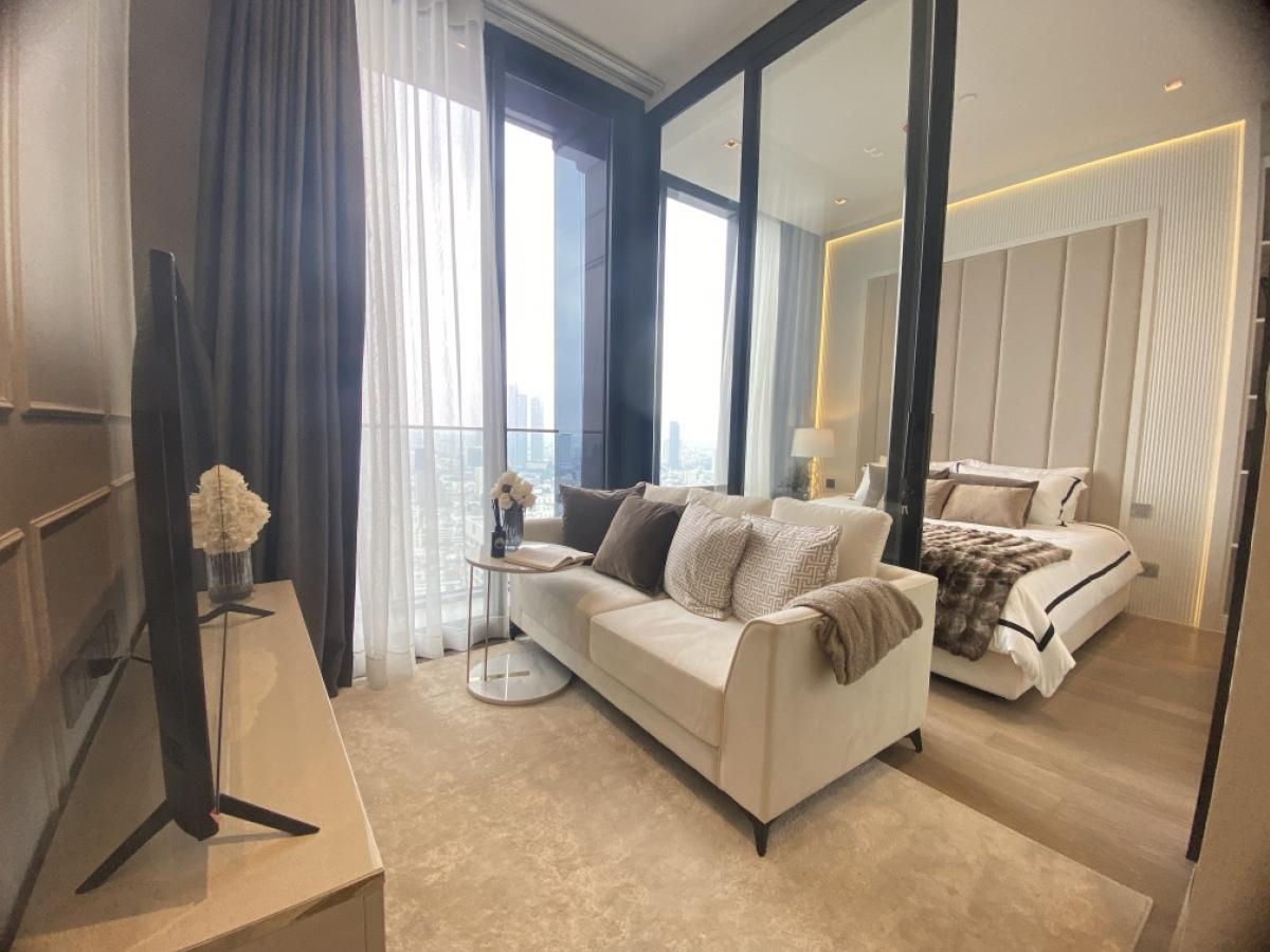 For SaleCondoSilom, Saladaeng, Bangrak : Ashton Silom 1 bedroom, high floor, fully furnished as shown in the picture, free common area for 3 years, room directly from the project sales representative only…!!!