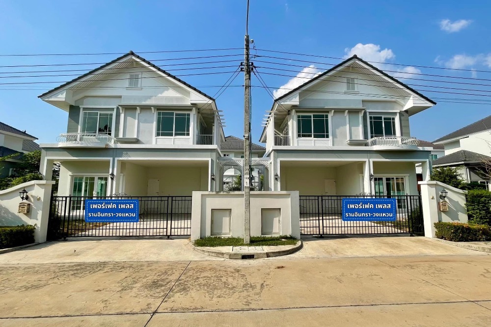 For SaleHouseNawamin, Ramindra : 2-story detached house, Perfect Place Village, Ramintra-Wongwaen.