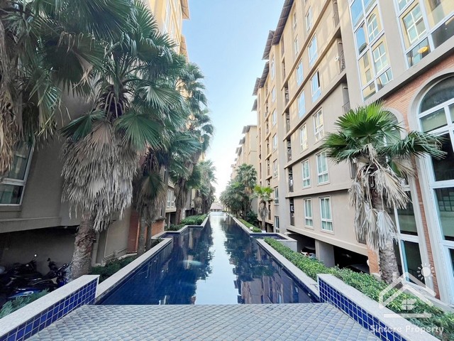 For SaleCondoSriracha Laem Chabang Ban Bueng : Groovy Condo Sriracha for sale, luxury condominium, nice to live in, fully furnished. Swimming pool view