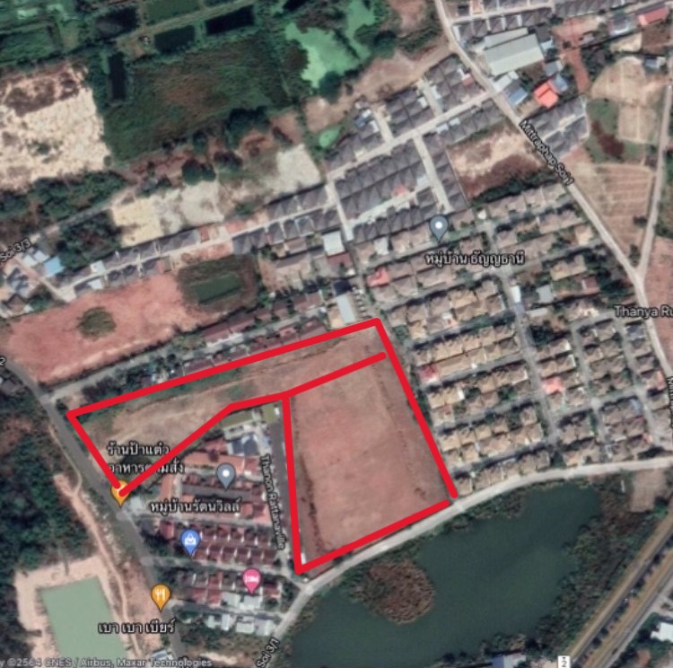 For SaleLandKorat Nakhon Ratchasima : Urgent sale: 2 plots of land for building a village next to each other, all filled in. 11 rai lower than the estimated price, with more than 7 rai around which the village has already been built.