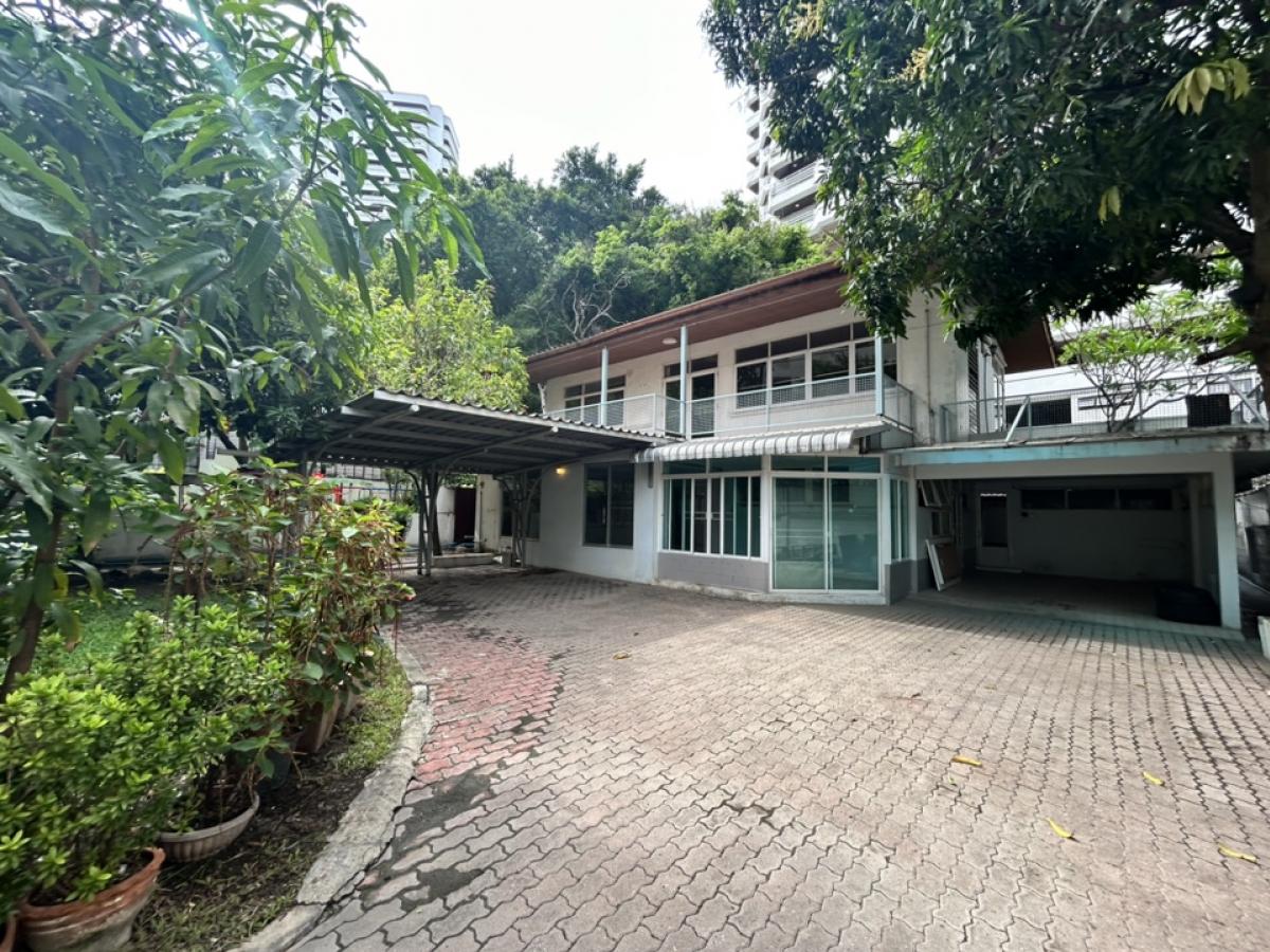 ให้เช่าบ้านสุขุมวิท อโศก ทองหล่อ : 800 sqm. 🏡 house in sukumvit 39