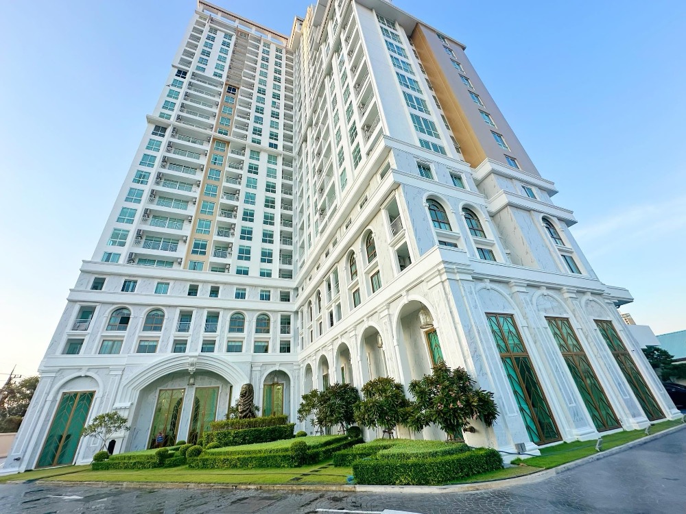 For RentCondoPattaya, Bangsaen, Chonburi : For Rent: The Empire Tower Condo, new room, corner room, mountain view, beautifully decorated, has furniture, ready to move in!