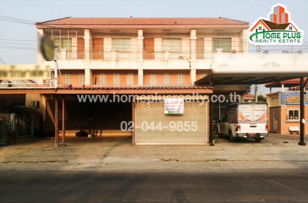 For SaleShop HousePattaya, Bangsaen, Chonburi : Commercial building next to Rim Chon Village 3, Thetsaban 4 Road, Mueang District, near Big C Place Saraburi.