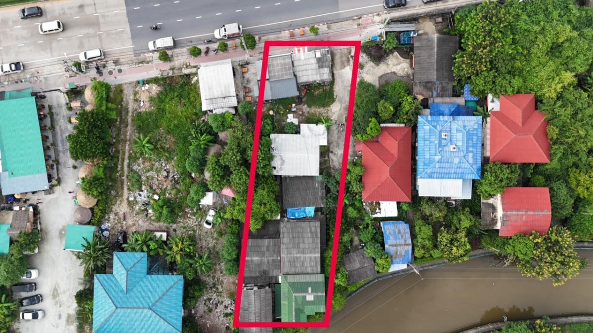 For SaleLandPattanakan, Srinakarin : Urgent sale of land opposite Brighton School, Krungthep Kreetha, 194.8 sq m, suitable for business in a potential location, near Inter School.