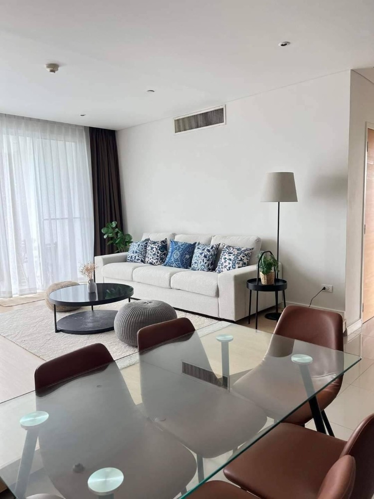 For RentCondoSukhumvit, Asoke, Thonglor : ♦ Best Price ♦ 25+ Floor 137.00 sq.m. | 3 beds, Fully furnished, Pet friendly | Luxury condo near BTS Ekkamai, Thonglor 1 min., Major Cineplex Sukhumvit 1 min.