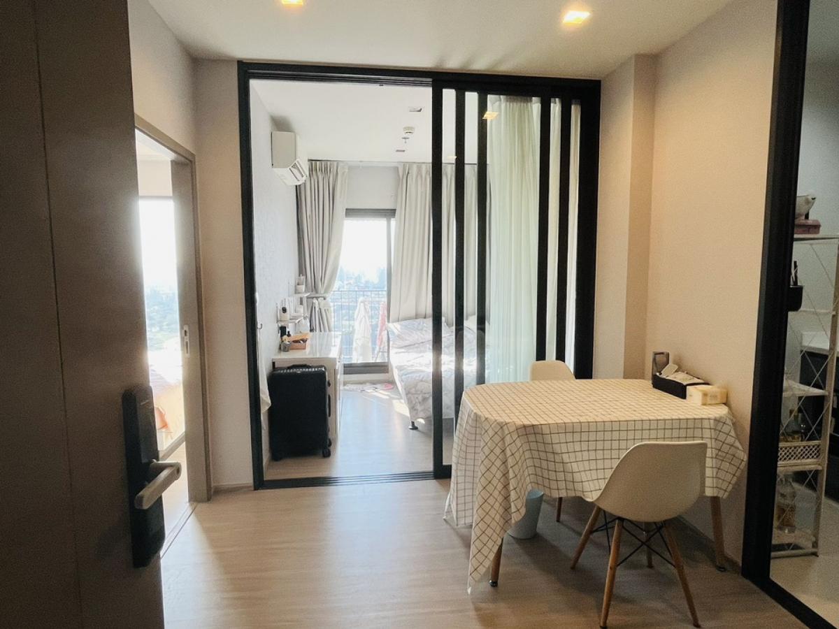 ขายคอนโดพระราม 9 เพชรบุรีตัดใหม่ RCA : Condo For Sell🏠 Life Asoke Hype-1 bedroom 1 bathroom-32 th floor-35 SqmPrice: 4️⃣5️⃣0️⃣0️⃣0️⃣0️⃣0️⃣ ต่ำกว่าราคาตลาด