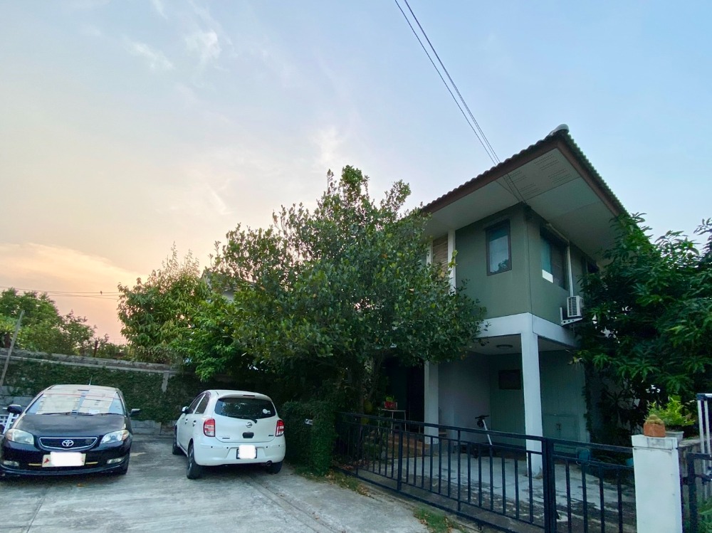 For RentHouseChaengwatana, Muangthong : For rent: Twin house, corner house, Soi Wat Ku, complete electrical appliances, ready to move in, Golden Avenue, Chaeng Watthana-Tiwanon