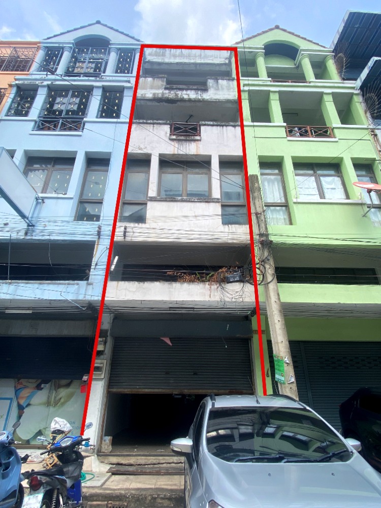 For SaleShophousePinklao, Charansanitwong : Commercial Building for sale, 4.5 floors, Pin Nakhon 4, Soi Borommaratchachonnani 39, business area