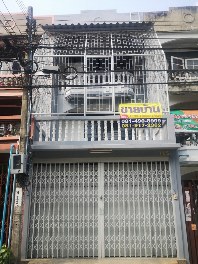 For SaleTownhomeEakachai, Bang Bon : Home for sale now !!! 3 -story townhome, Soi Ekachai 86, the owner of the house for sale Not through brokers