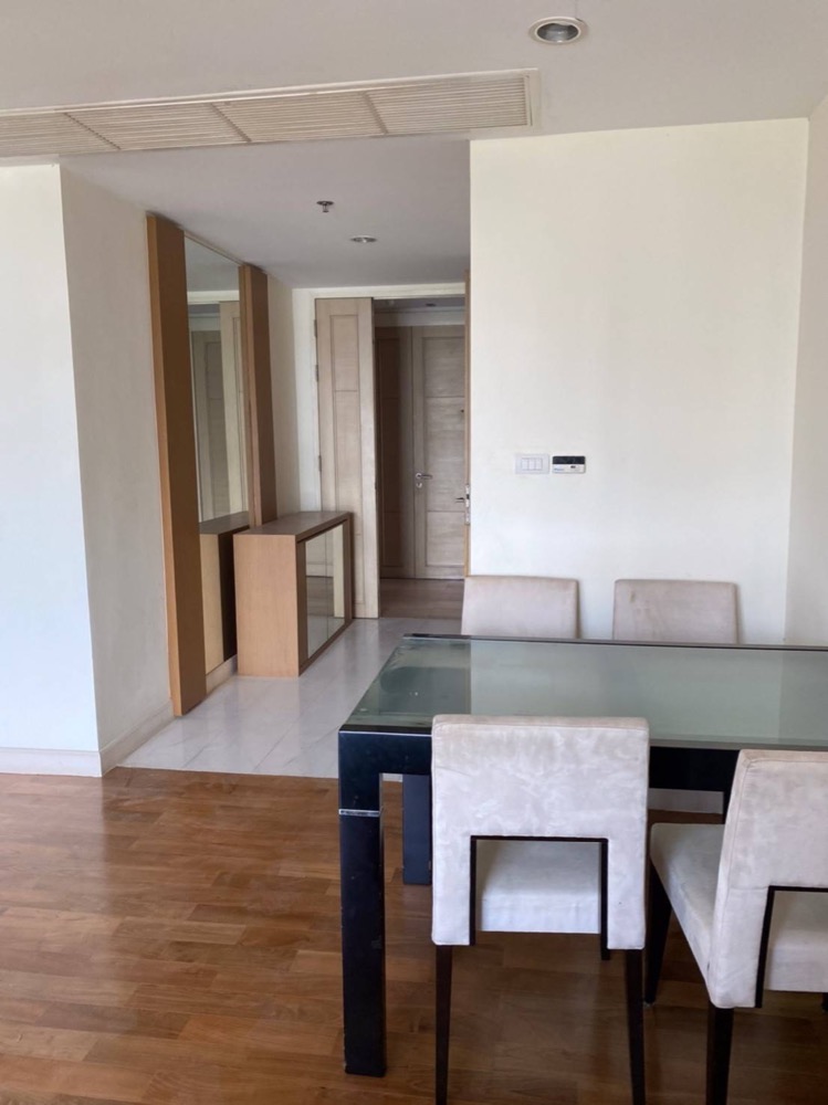 For SaleCondoSukhumvit, Asoke, Thonglor : Urgent sale, price lower than market price. This price includes all expenses. “Baan Siri Sukhumvit 31“ 1 Bedroom 1 Bathroom 57.5 Sq.m only 7.92 million baht.