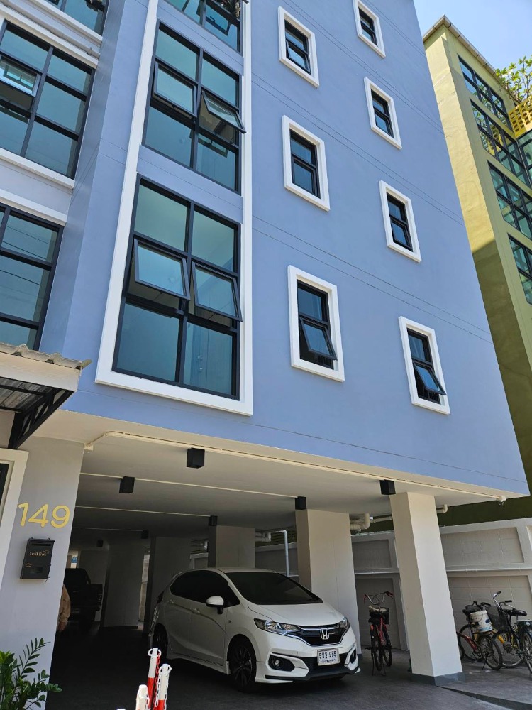 For SaleBusinesses for saleKasetsart, Ratchayothin : Newly built apartment for sale, Phahonyothin 53.