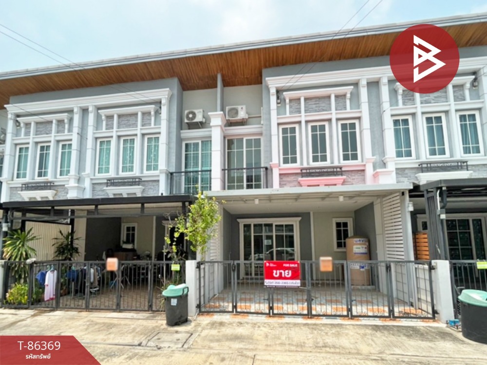 For SaleTownhouseLadkrabang, Suwannaphum Airport : Urgent sale, English style townhome, Golden Town 3, Bangna-Suan Luang, Bangkok, ready to move in.