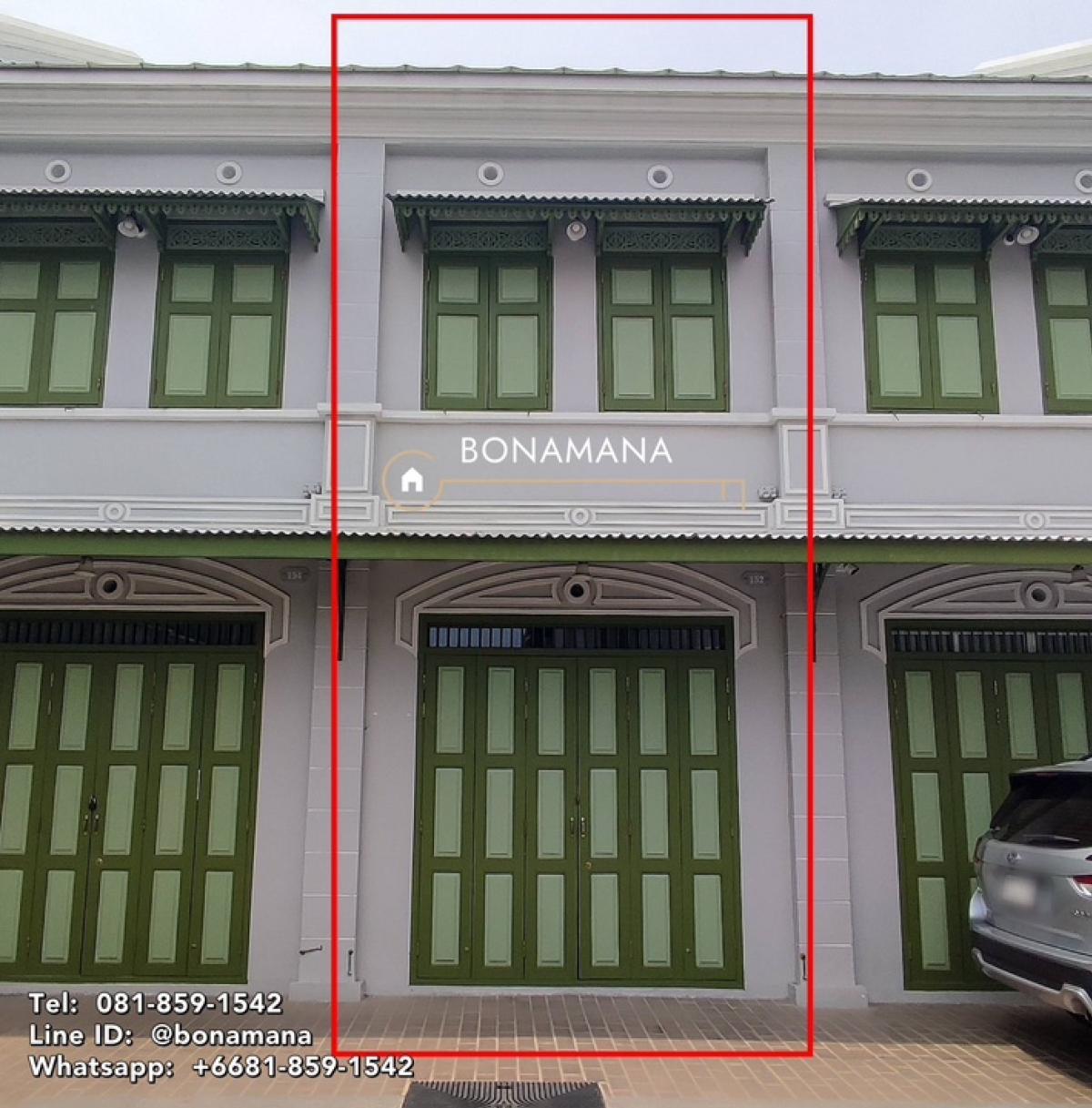 For RentShophouseYaowarat, Banglamphu : Commercial building for rent, prime location Next to Yaowarat Road