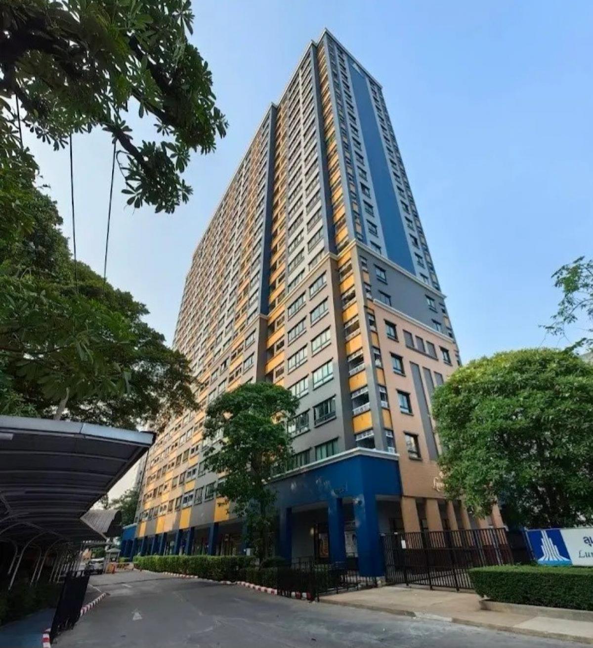 For SaleCondoOnnut, Udomsuk : For sale 1 bedroom 35 sq m. high floor / Lumpini Ville Sukhumvit 77