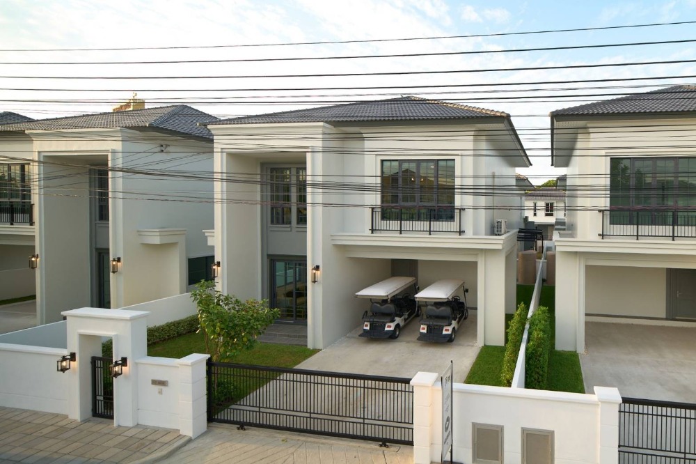 ขายบ้านสมุทรปราการ สำโรง : Single house Baan Suan Scenery for sale 75sqw or 215sqm 4beds 4baths price  10MB