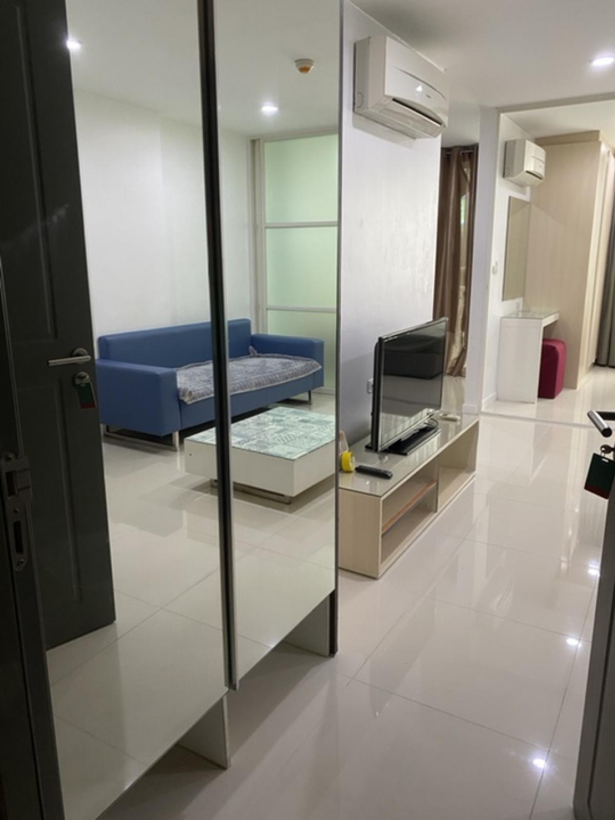 For RentCondoPattanakan, Srinakarin : 📍 New ready to stay #element srinakarin 1 hrs. 1 bathroom. Very beautiful room. The garden is comfortable. There is a washing machine.