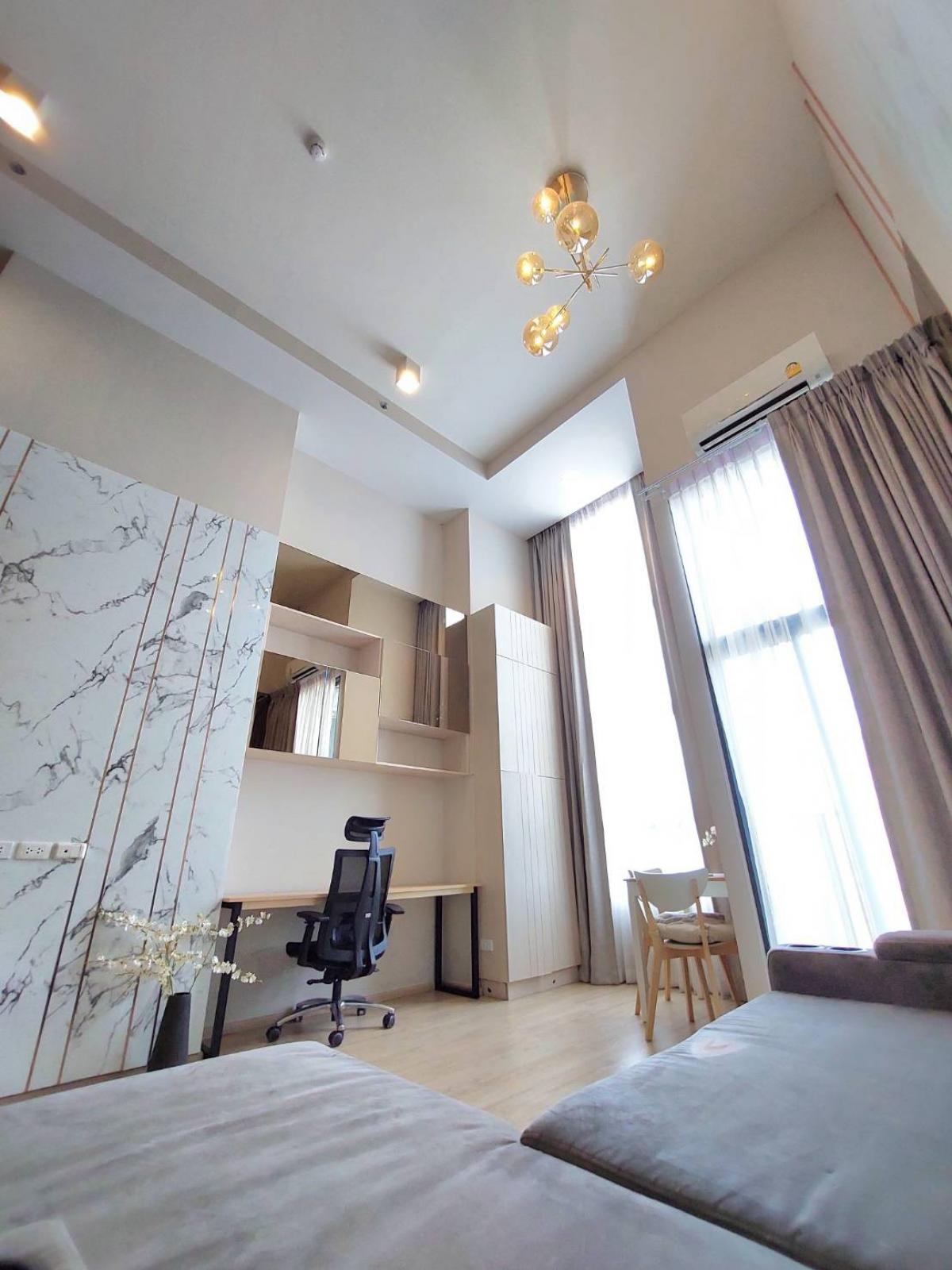 For SaleCondoWongwianyai, Charoennakor : 🔥[For Sale] Condo for sale, Duplex Ideo Sathorn - Wongwian Yai (Ideo Sathorn Wongwai Yai), walk to BTS Wongwian Yai 140 meters.