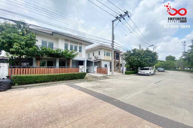 For SaleHouseBangna, Bearing, Lasalle : 2-story semi-detached house for sale, Pruksa Town Next Bangna-Trad Km. 5, Buanakarin Road.