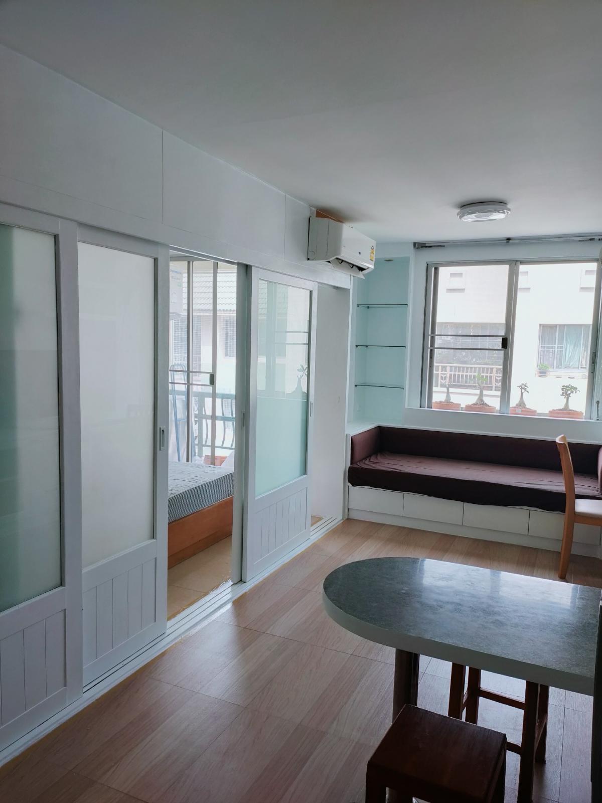 For SaleCondoBangna, Bearing, Lasalle : Condo for sale, 1 bedroom, built in with good wooden furniture throughout the room. Very beautiful and livable.