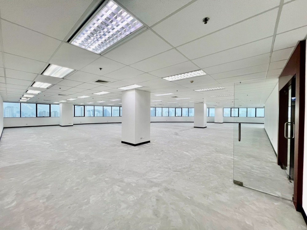 For RentOfficeRama9, Petchburi, RCA : Office for rent Italthai tower 30 th floor 509.57 sq.m.