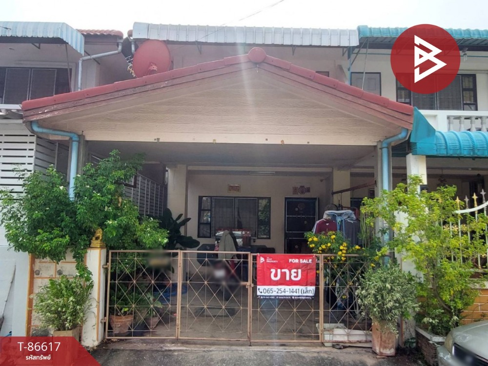 For SaleHouseSamut Prakan,Samrong : Semi-detached house for sale, Somchai Phatthana Village. Bang Duan-Wat Suan Som, Samut Prakan