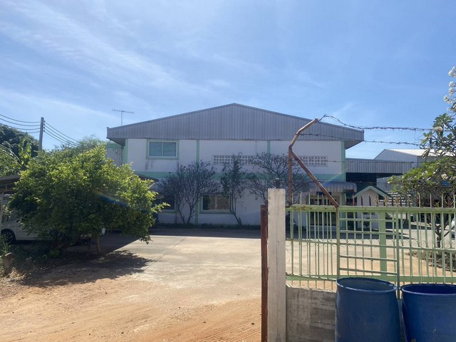 For SaleFactorySriracha Laem Chabang Ban Bueng : Code C6024 Plastic injection factory for sale, area 2 rai, near the inbound motorway, Chonburi, km. 10, Si Racha District, Chonburi.