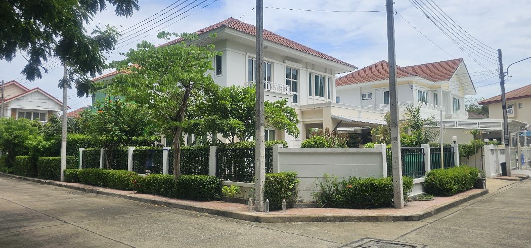 For SaleHouseRama5, Ratchapruek, Bangkruai : For sale: 2-storey detached house, Manirin Lake and Park, 64 sq m, 345 Ratchaphruek-Tiwanon Road, Bangkok-Pathum Thani, new condition, ready to move in