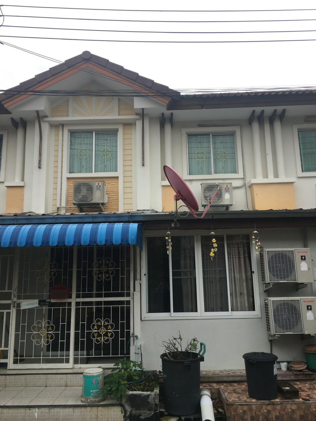 For RentTownhouseMin Buri, Romklao : Pruksa Ville 5 Minburi, Pracharuamjai Road, entrance on the left, ready to move in, 8,500/month