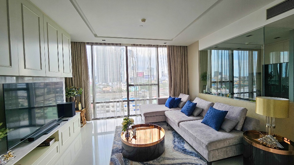 For RentCondoSathorn, Narathiwat : The Bangkok Sathorn 2 bedroom conner view Nice decoration